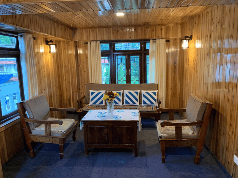 Sitzbereich bei den Tibetern im Homestay