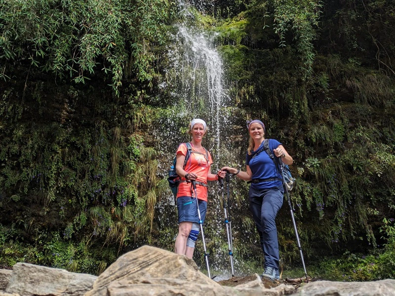 Poonhill Trek Wasserfall