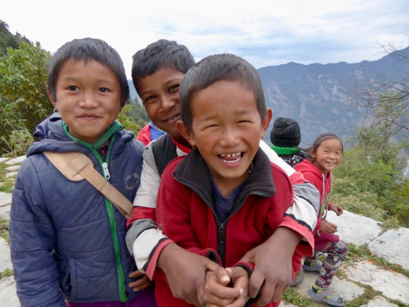 Chepang trekking - lolane Kinder