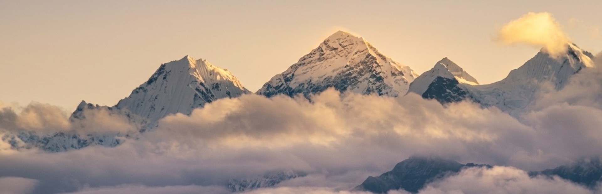 Blick auf die Berge beim Pikey Peak Trek in Nepal