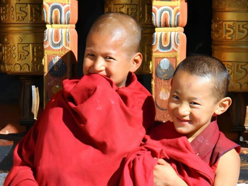 Junge Mönche im Kloster, Nepal