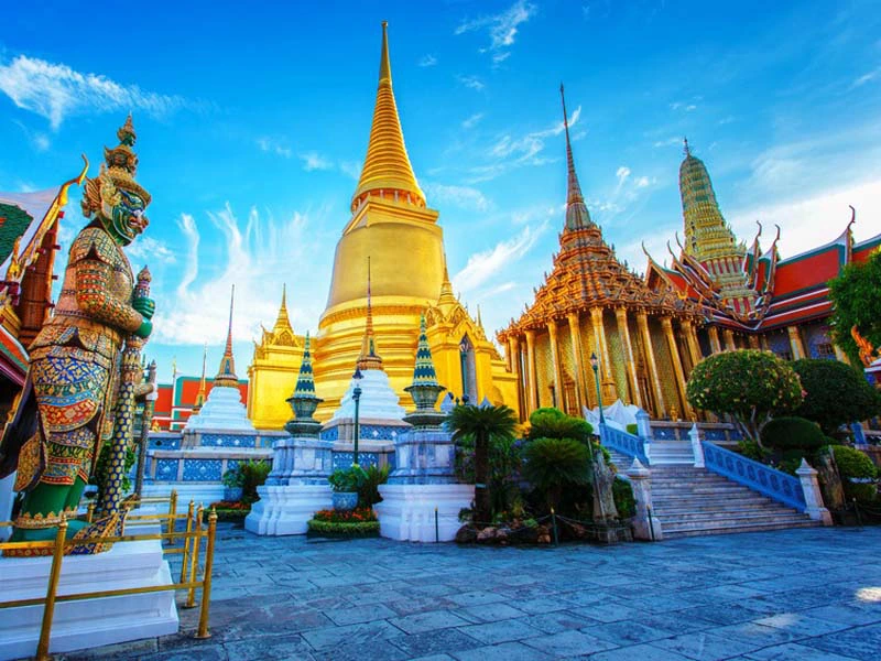 Goldene Pagode im Königspalast Bangkok Thailand