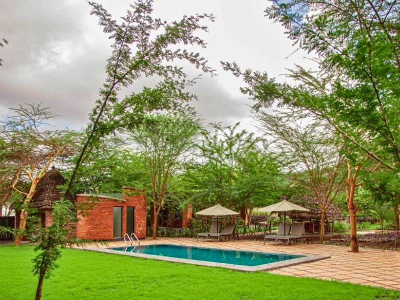 Pool des Hotels in Arusha, Tansania