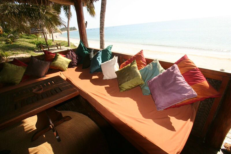 Komforthotel Strandurlaub Tansania Lounge Pool