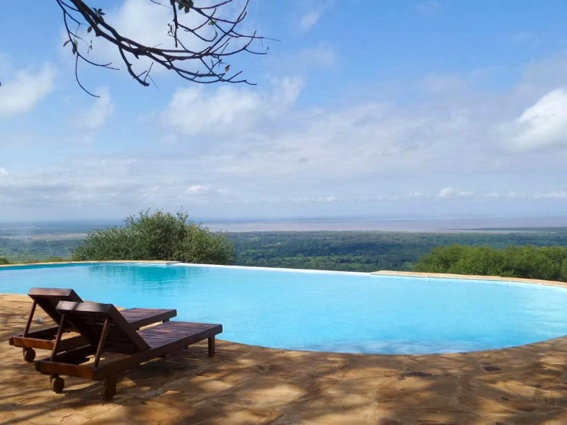 Lodge außerhalb des Parks am Lake Manyara