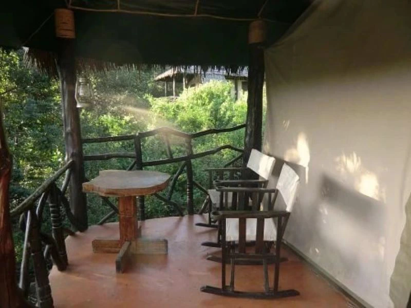 Veranda des Zeltcamps