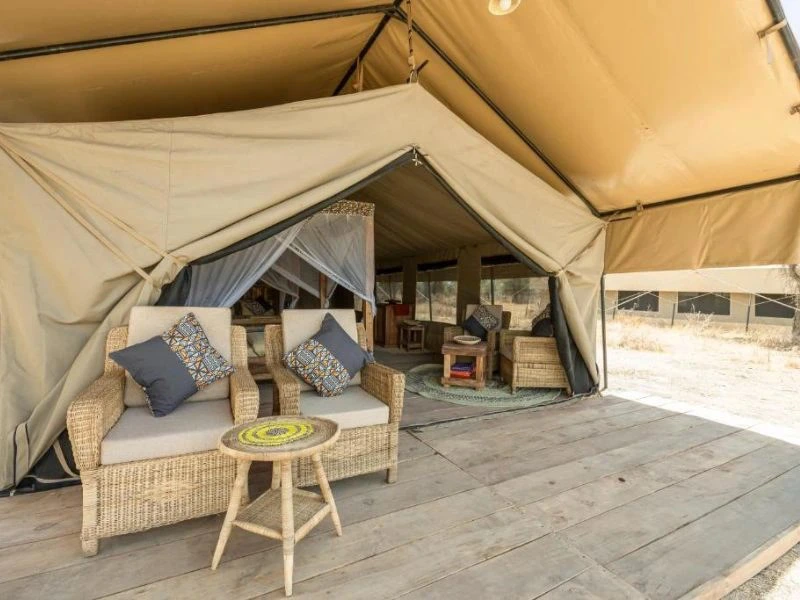 Serengeti Lodge