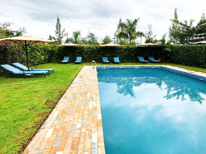 Pool der Lodge in Karatu Tansania