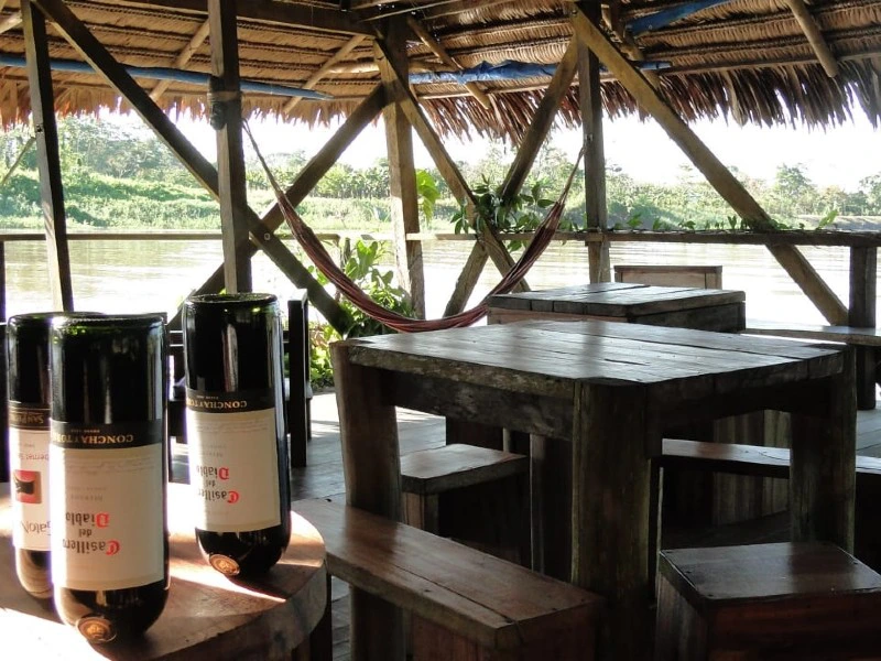 Terrasse der Lodge bei Leticia in Kolumbien