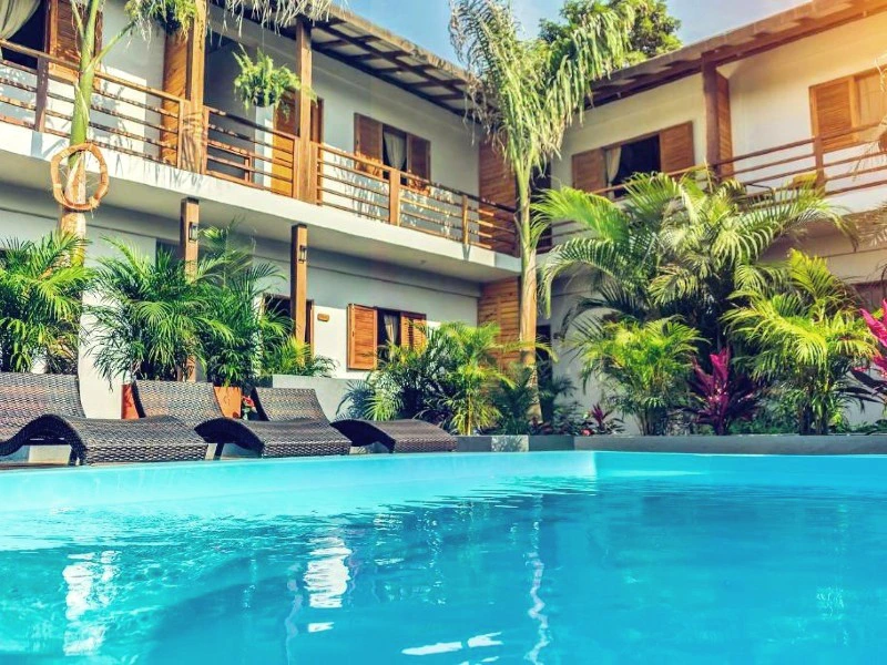 einladenden Pool in Palomino, Kolumbien, ideal für Reisende