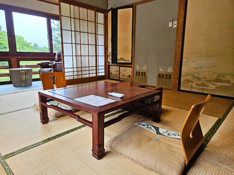 Japanisches Zimmer in der Tempelunterkunft am Mt. Daisen in Japan