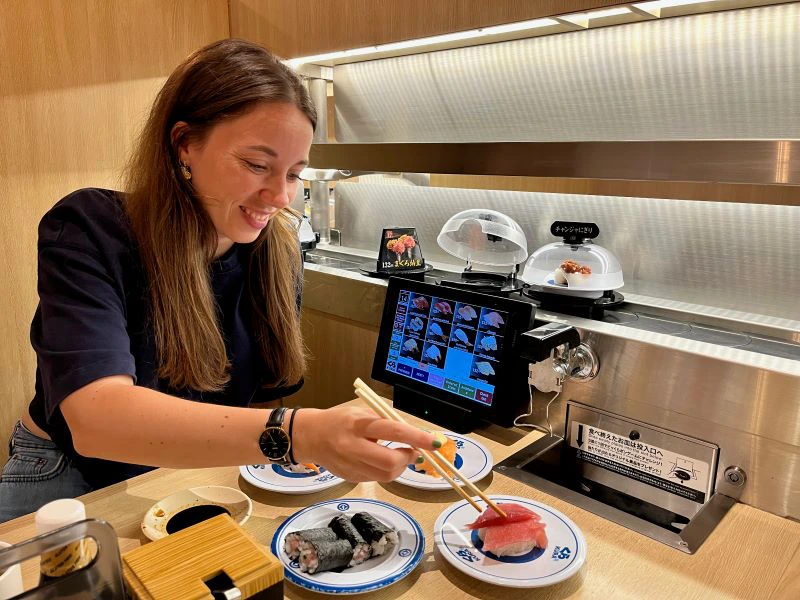 Osaka Japan sushi lopende band