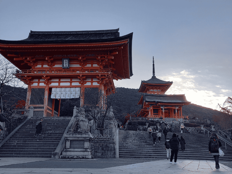 der traditionelle Kiyomizu-dera – Tempel in Kyoto