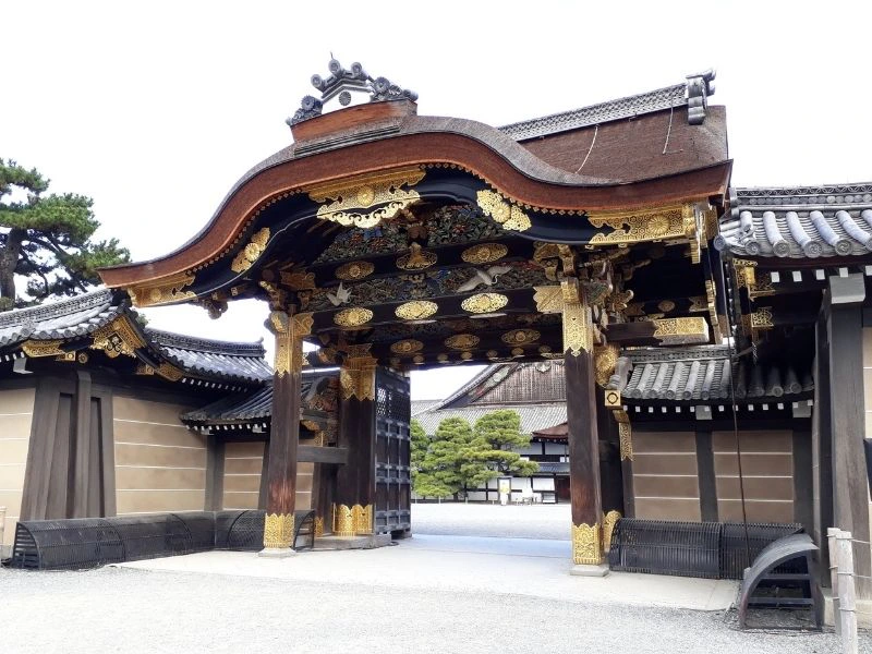Eingangstor der Nijō-Burg in Kyoto