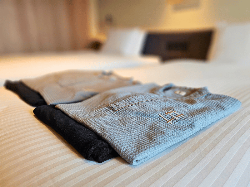 Pyjama im japanischen Hotel