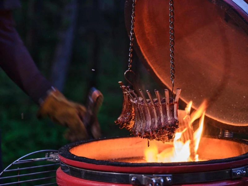 BBQ beim Glamping in Kawaguchiko