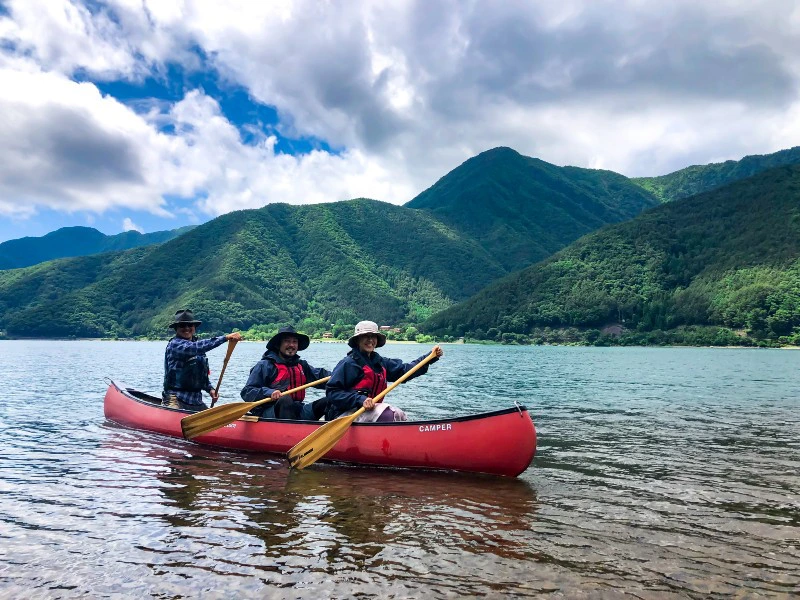 Kanufahren beim Glamping in Kawaguchiko
