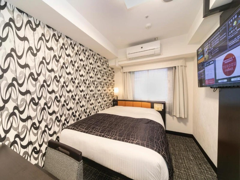 Zimmer im Budgethotel, Japan