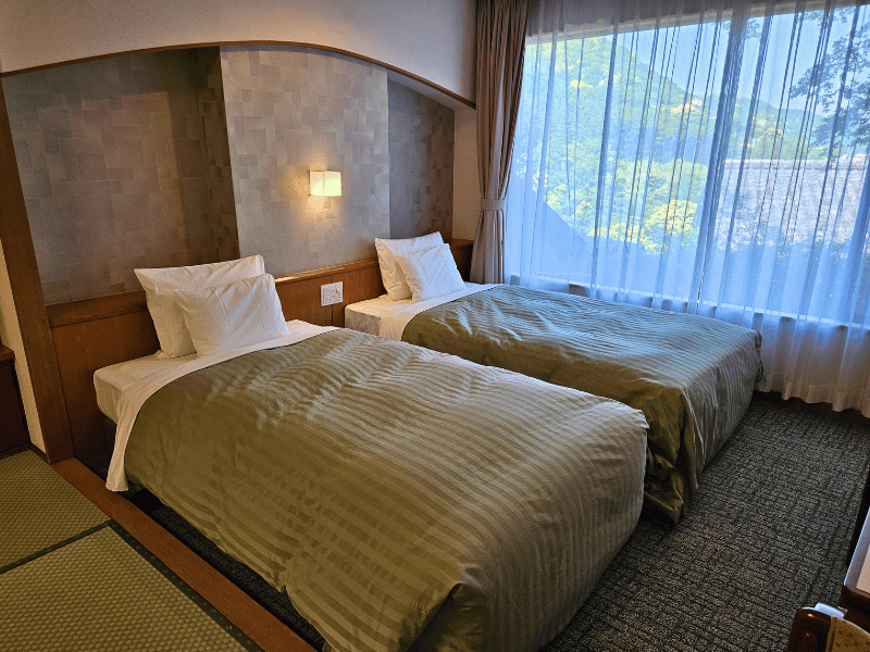 Zimmer mit westlichen Betten in der Hakone Region