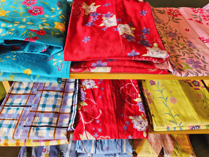 Yukatas im Hotel am Lake Akan