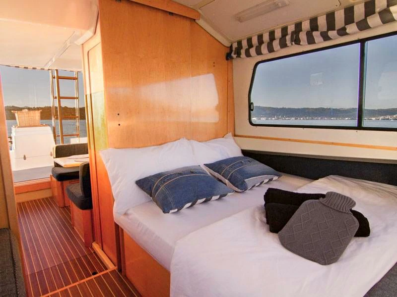 Ihr Bett auf dem Boot