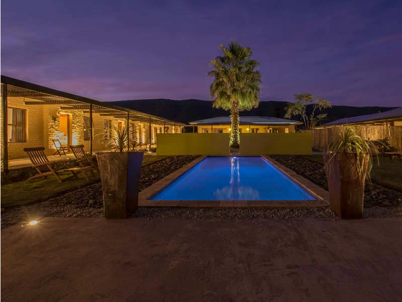 Addo Pool der Lodge Südafrika
