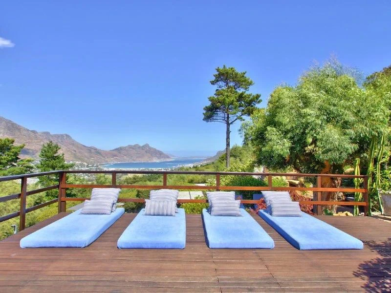 Liegen mit Meerblick Ihrer Unterkunft in Hout Bay Südafrika