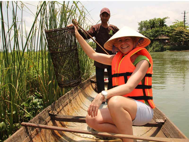 Bootsfahrt bei Hue, Vietnam