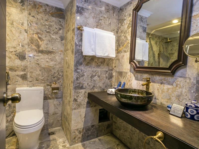 Bad im komfortablen Hotel in Sapa in Vietnam