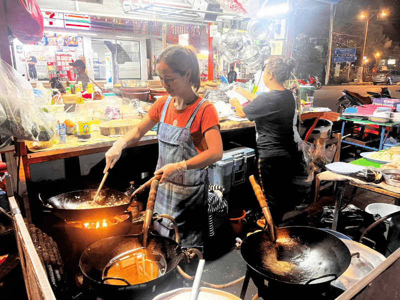 Vietnamesische Kueche Marktstand