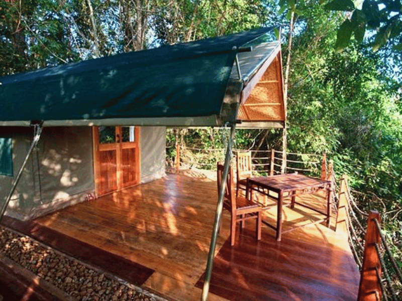 Zeltchalet im Nam Cat Tien Nationalpark in Vietnam