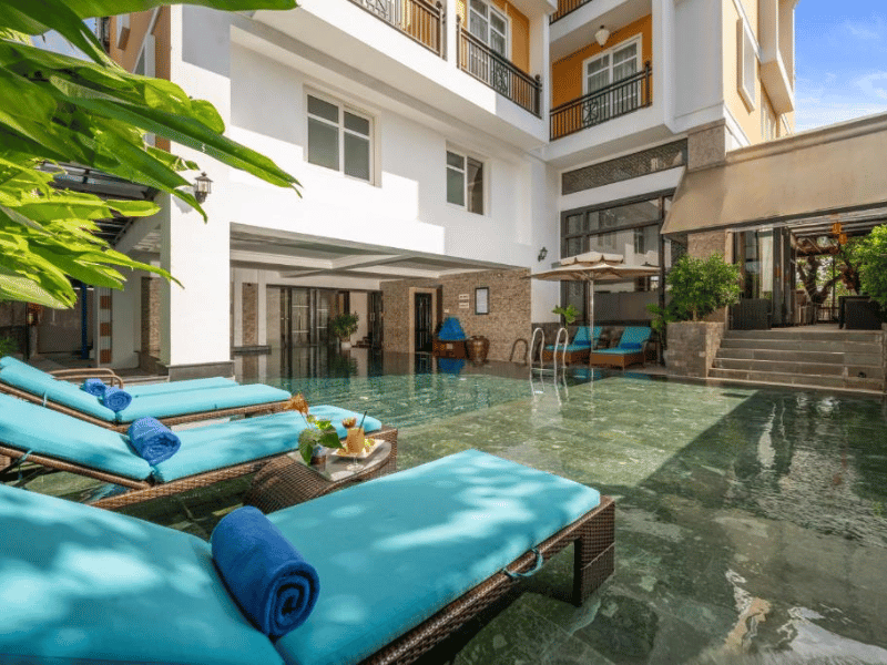Pool im Hotel in Hoi An in Vietnam