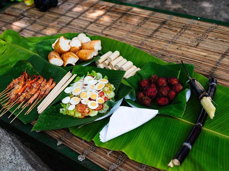 Essen am Lak Lake in Vietnam