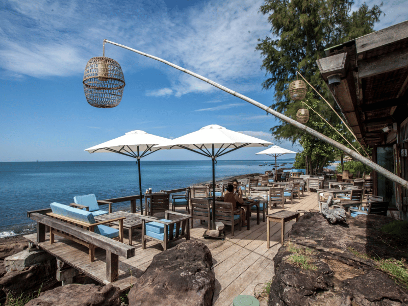 Terrasse mit Blick aufs Meer auf Phu Quoc in Vietnam