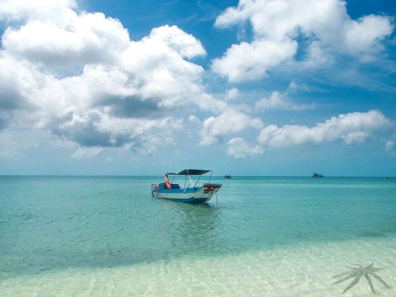 Boot am Strand von Phu Quoc in Vietnam