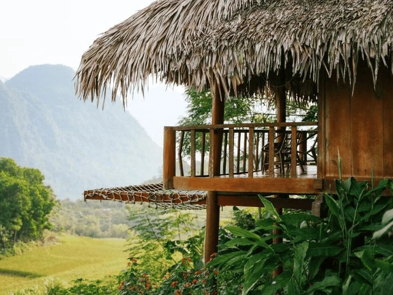 Terrasse der Ecolodge in Pu Luong in Vietnam