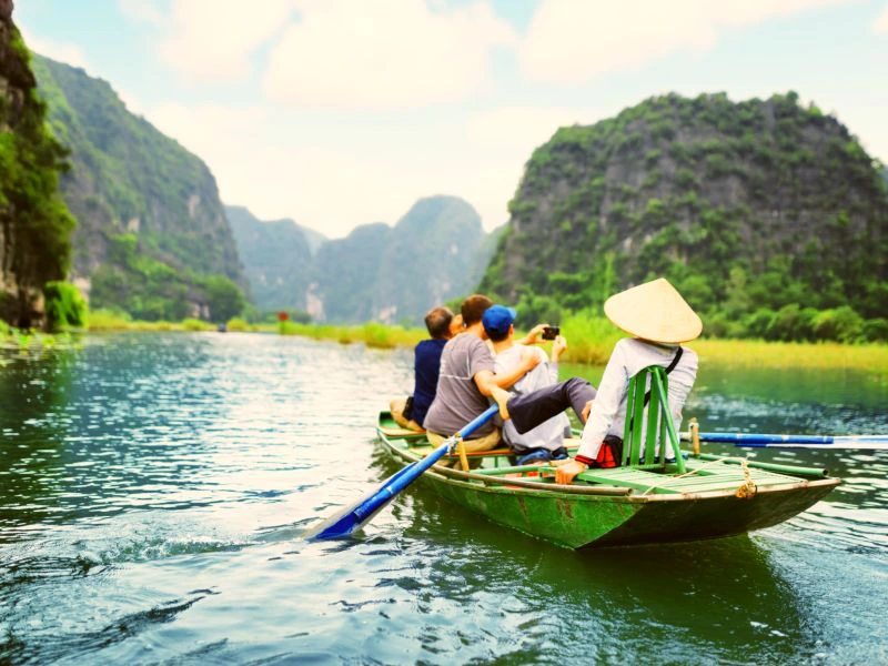 Bootsfahrt in Ninh Binh in Vietnam