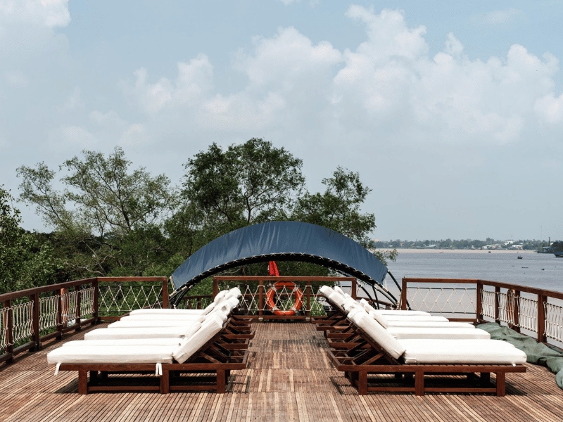 Schiffsdeck während der Mekong Flusskreuzfahrt