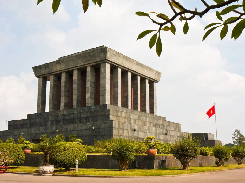 Das Ho-Chi-Minh Mausoleum in Hanoi