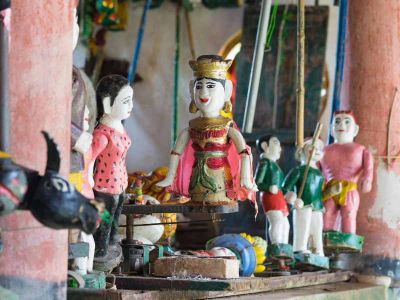 Figuren im Wasserpuppentheater in Hanoi