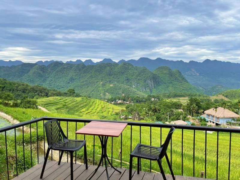 Blick vom Balkon im Hotel in Pu Luong, Vietnam
