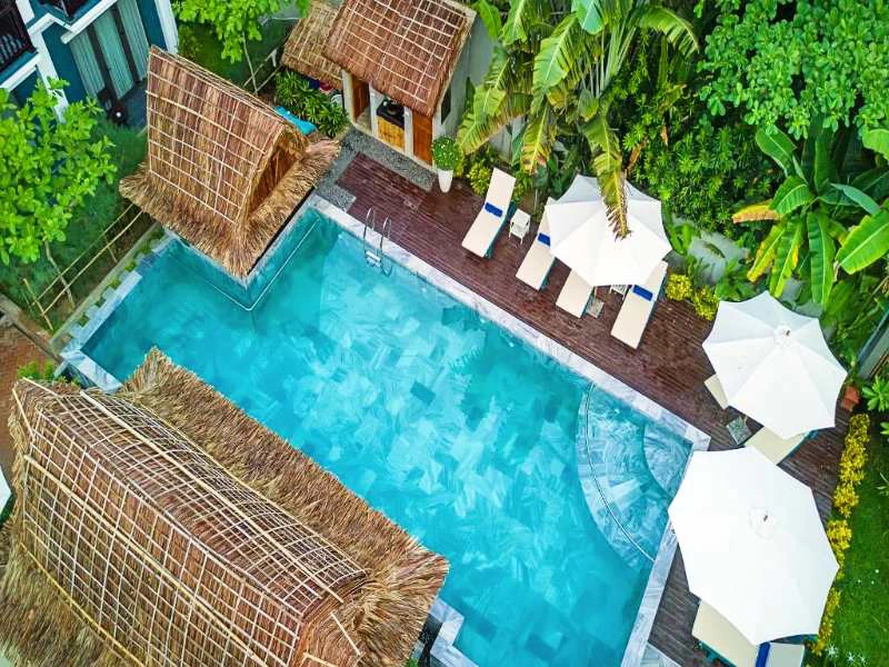 Hotelpool vom Strandhotel in Hoi An, Vietnam