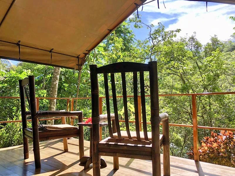 Terrasse der Special Stay Unterkunft bei Uvita, Costa Rica