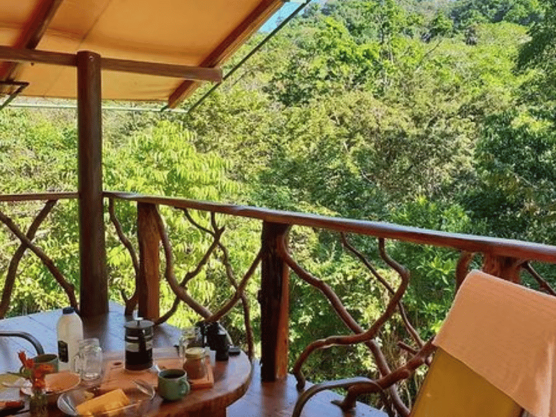Terrasse beim Glamping in Costa Rica