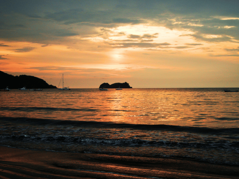 Sonnenuntergang am Playa Hermosa, Costa Rica