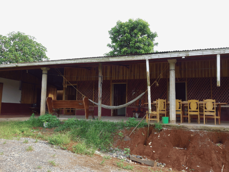 Gebäude auf der Finca in Sarapiqui, Costa Rica