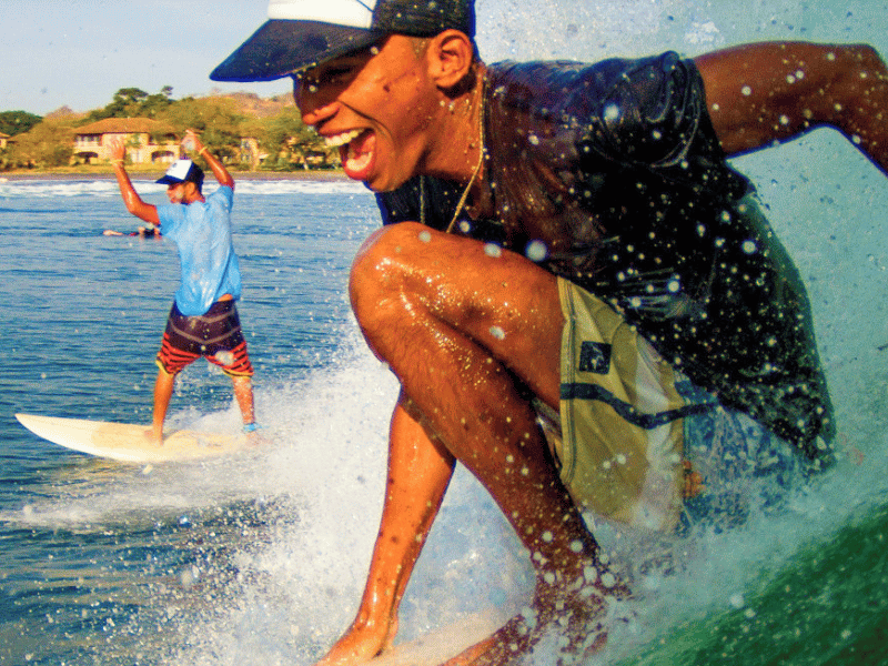 Surfer an der Emerald Coast