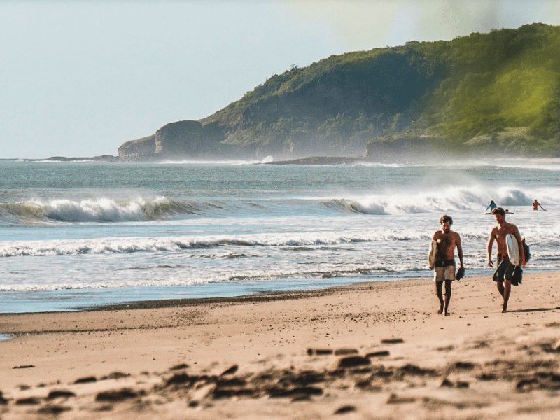 Surfer an der Emerald Coast