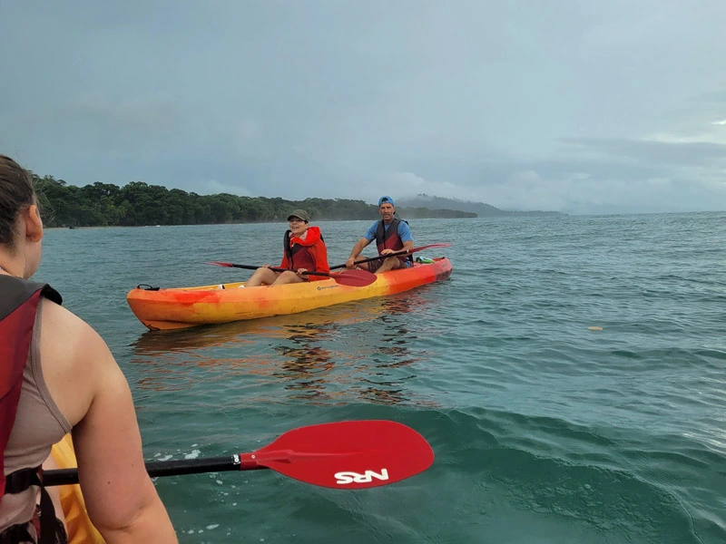 Kajaktour bei Punta Uva, Costa Rica