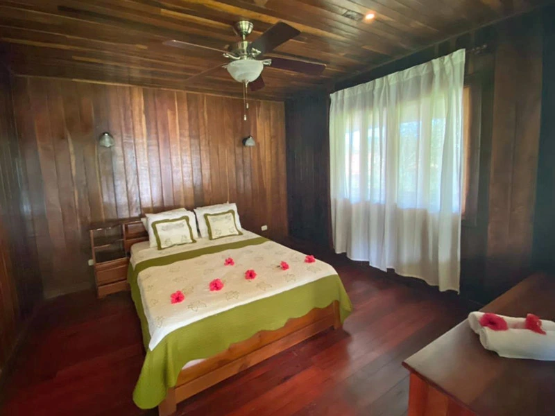 Zimmer im Budget-Hotel in Tortuguero, Costa Rica